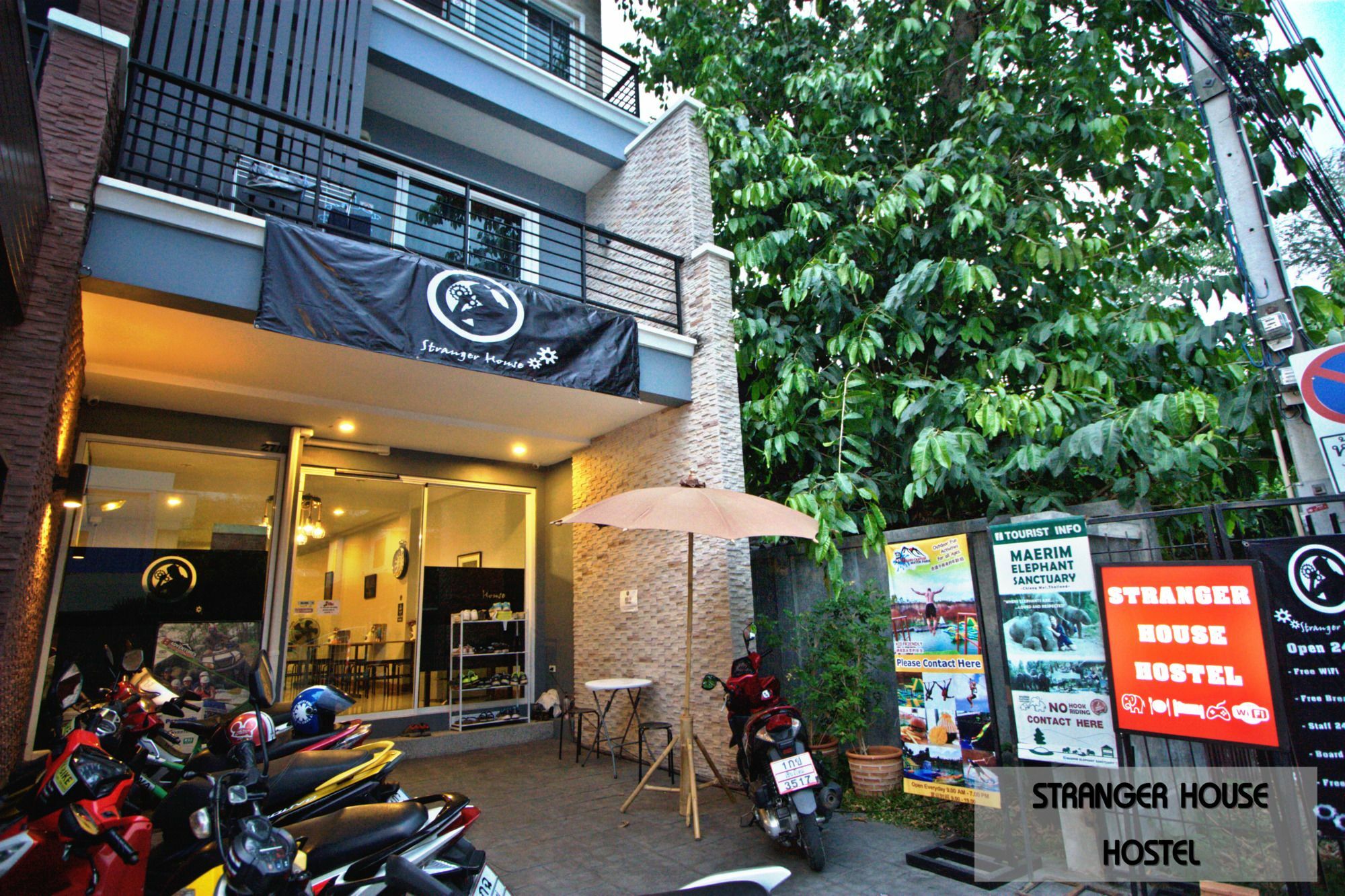 Stranger House Hostel Chiang Mai Exterior foto